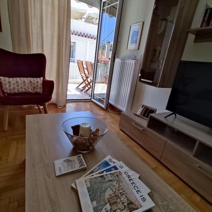 Appartamento Plaka'S Heart Atene Esterno foto