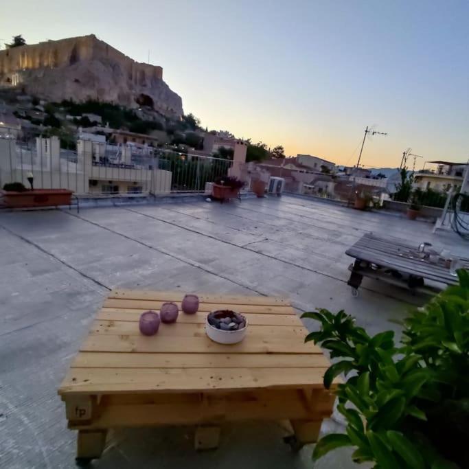Appartamento Plaka'S Heart Atene Esterno foto