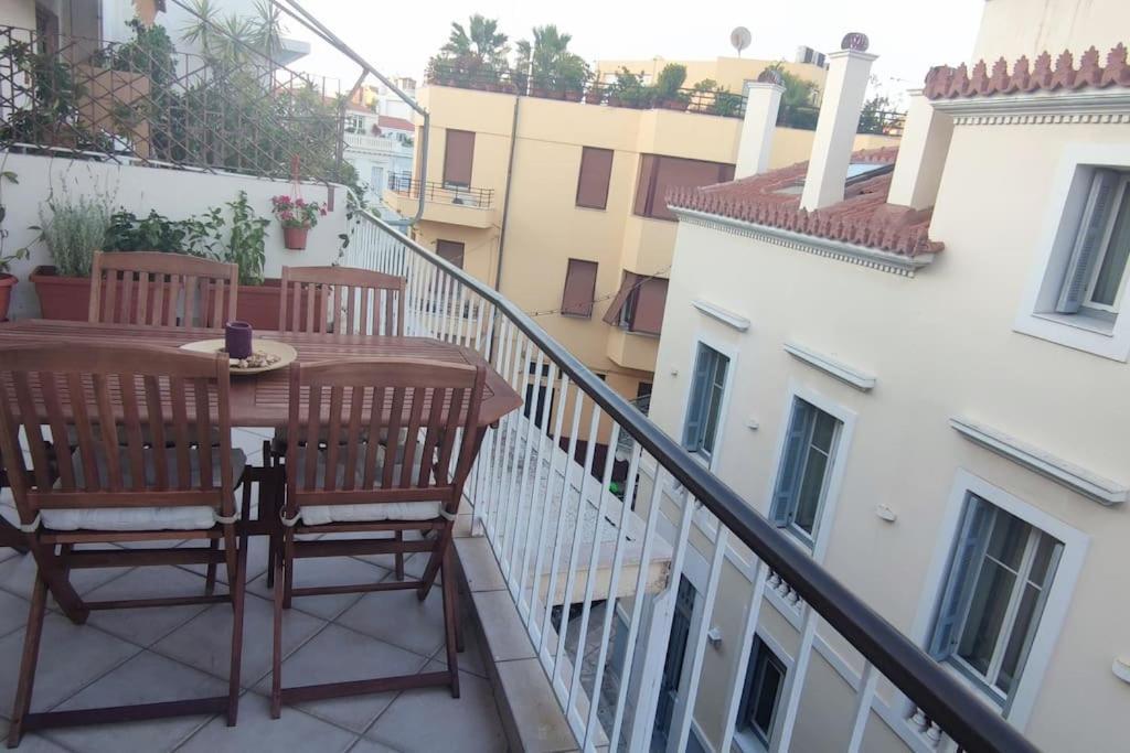 Appartamento Plaka'S Heart Atene Esterno foto